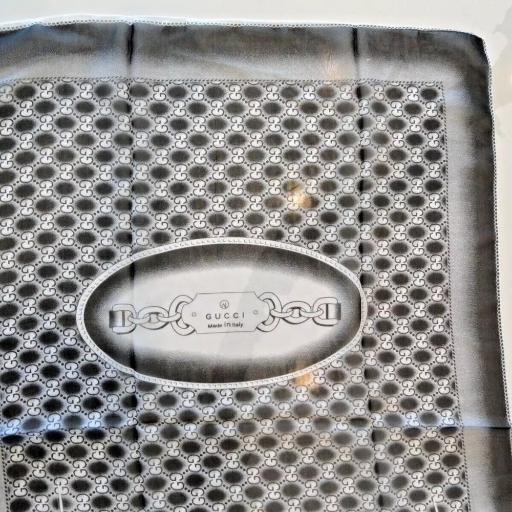 NEW AUTHENTIC RARE 2024 GUCCI 100% SILK SCARF SCARVE BLACK WHITE 60"X20" - Picture 4 of 16